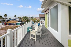 Upper level front balcony