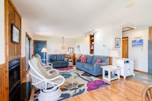 Top Level Living Area