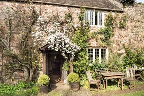 Cottage entrance