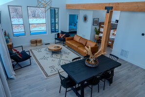 Living/Dining Area
