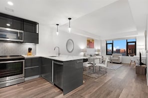 Downtown/South End Boston 1 Bedroom Kitchen