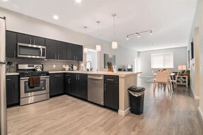 North Peninsula Menlo Park 2 Bedroom Kitchen