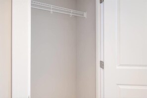 South Arlington Arlington 1 Bedroom Bedroom 3