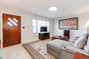 Living Room (2)
