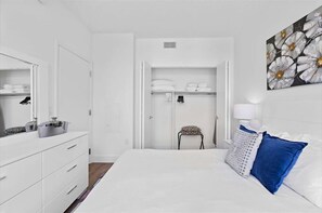 Apt# 1502 Unit#C967 - One Bedroom Apartment