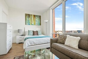 Studio Apartment Photos 1515 Continuum 57