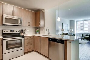 Jersey City 1 Bedroom Kitchen