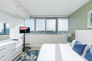 Miami Miami Beach 1 Bay View No Balcony Bedroom