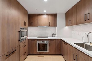 Financial District San Francisco 1 Bedroom Kitchen