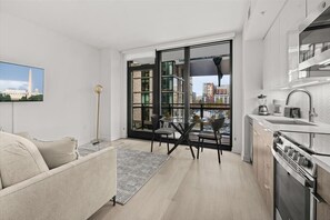 Noma Washington 1 Bedroom with Balcony Living Room