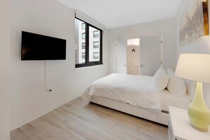 Noma Washington 1 Bedroom Deluxe Bedroom