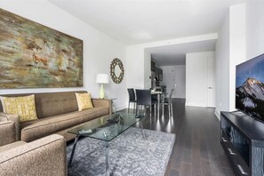 Midtown East New York 1 Bedroom Living Room