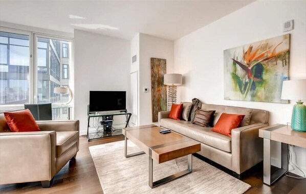 Midtown West New York 1 Bedroom Deluxe Living Room