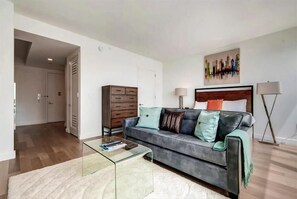 Midtown West New York Studio Living Room
