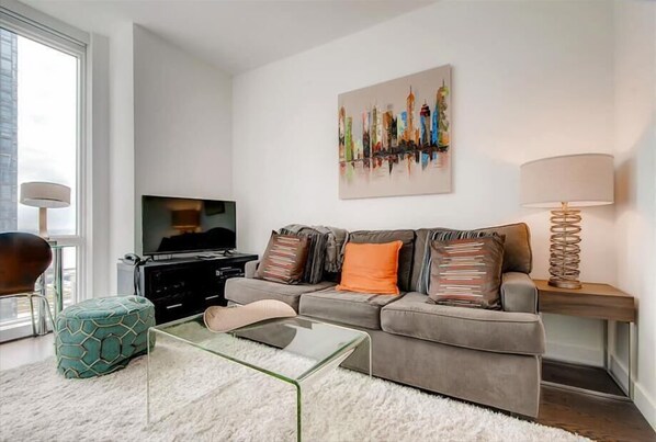 Midtown West New York Studio Living Room
