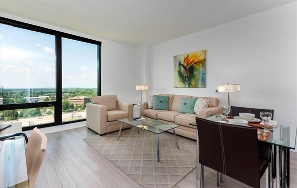 Herndon/Reston Reston 1 Bedroom Living Room