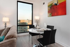 Herndon/Reston Reston 1 with Den/Study Dining Room