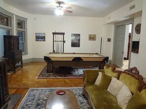Pool table
