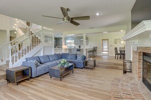 Living Room | 2-Story House | In-Unit Laundry