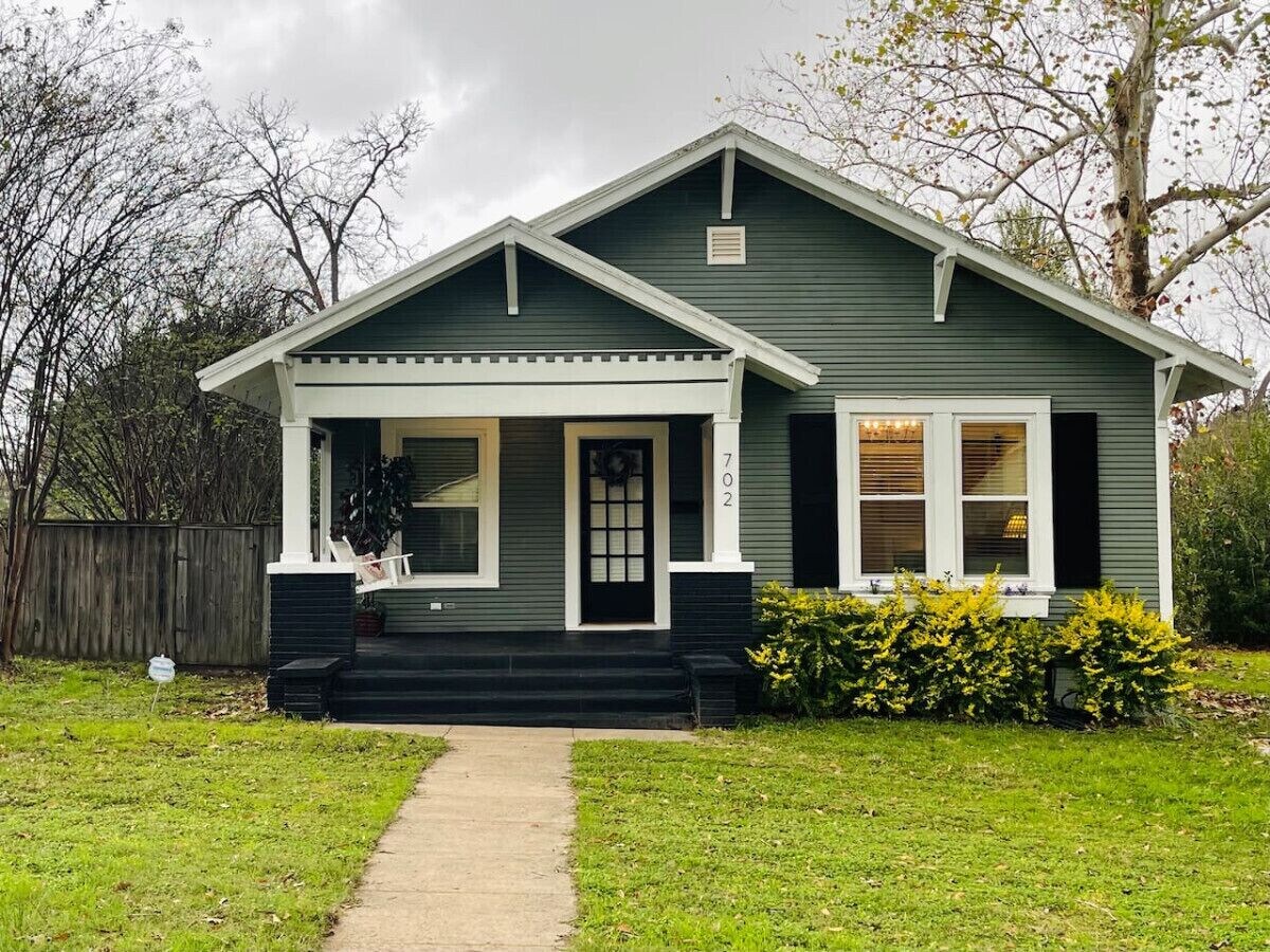 Newly remodeled studio near downtown Brenham