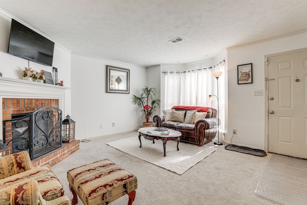 Stone Mountain Vacation Rental | 2BR | 2.5BA | 1,262 Sq Ft | Stairs Required