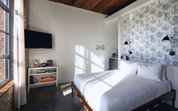 King size bed