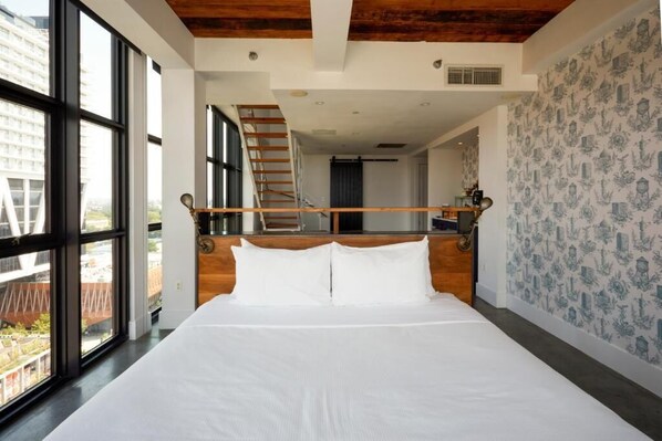 King size bed