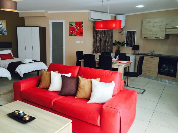 Belle Apartments, Studio Apartment 27 | 