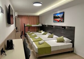 Bed for 6 persons