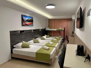 Bed for 6 persons