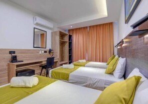 Room without Kitchen (2)