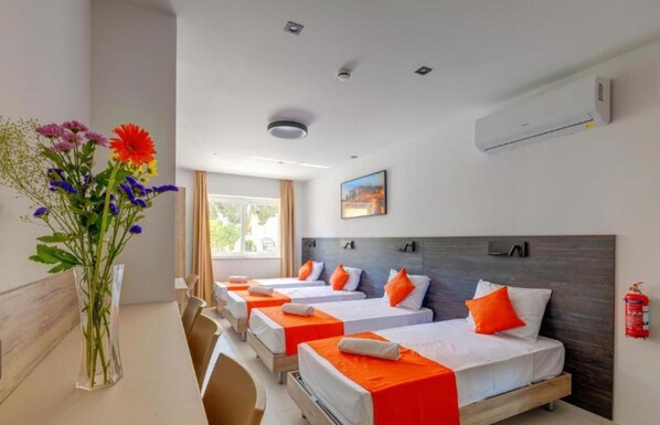 Room 1 with Kitchen, No Balcony (1)