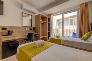 Bedroom/No Kitchen (2)