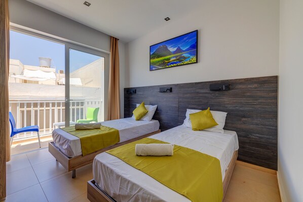 Bedroom/No Kitchen (1)