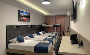 Bed for 6 persons