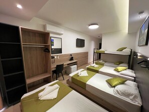 Bedroom / No Kitchen (Bed for 5 persons) (1)