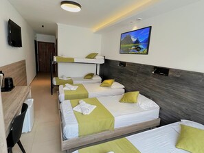 Bedroom / No Kitchen (Bed for 5 persons) (2)