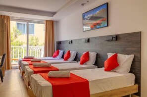 Bed for 4 persons (2)