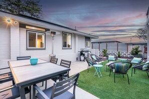 Spacious private yard perfect for entertaining or al fresco dining.