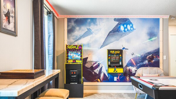 Spielezimmer