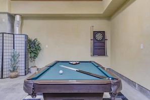 Spielezimmer