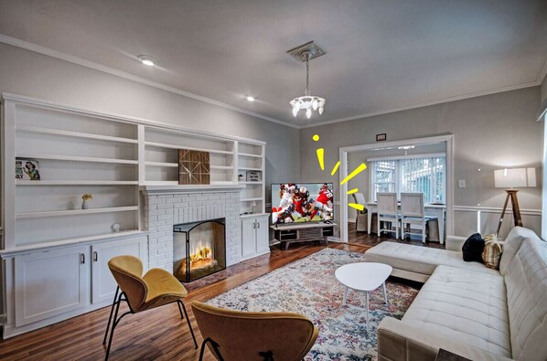 Imagine yourself and friends taking in all the intricate mid-century decor and details is nothing shore of breathtaking, creating an atmosphere that's both nostalgic and captivating.