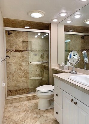 4-14A Master Bathroom