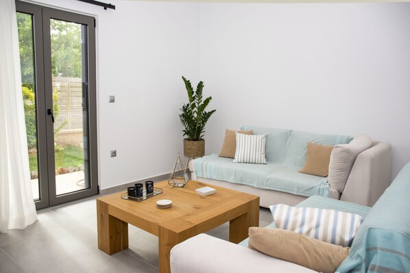 Living room (1)