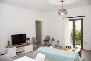 Living room (2)