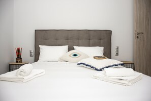 Double bedroom (2)