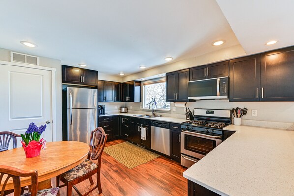 Flagstaff Vacation Rental | 3BR | 2BA | 1,350 Sq Ft | Stairs to Enter