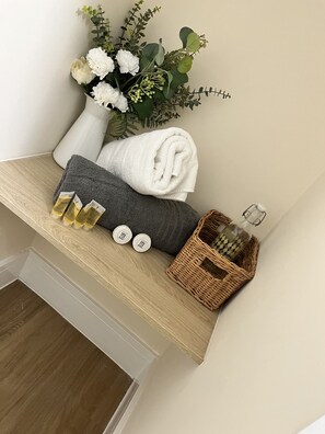 Équipements de salle de bain