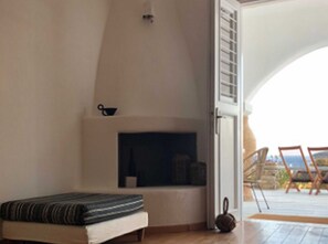 Spacious Antiparos Apartment | 2 Bedrooms | Apartment Malachor | Stunning Sea & Garden Views | Agios Georgios