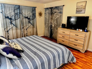 Main Bedroom (2)